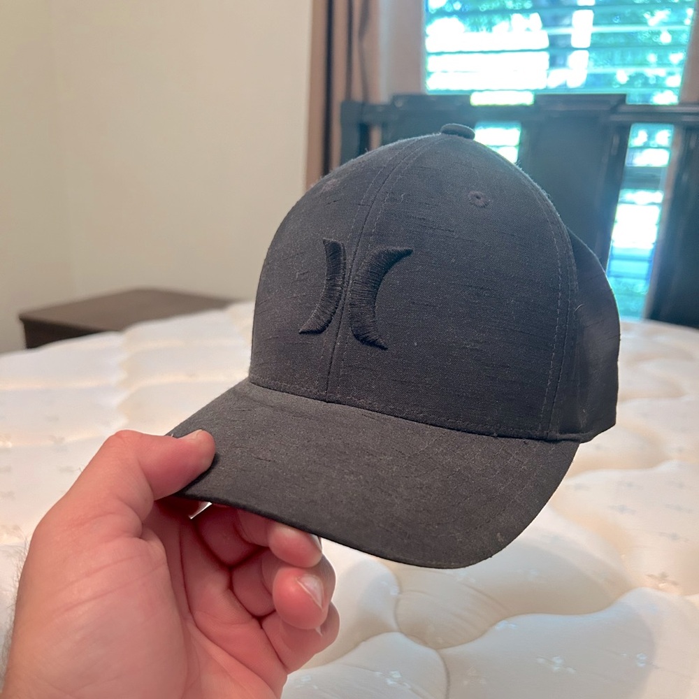 Flex fit  Black Hurley fitted